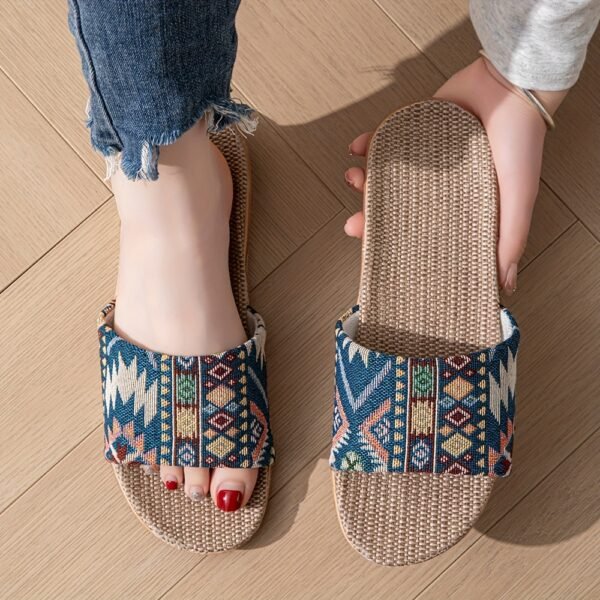 New Women'S Bohemian Style Open-Toe Flat, Lightweight And Fashionable, Featuring Random Prints Suitable for All Seasons, Unisex Casual Slippers